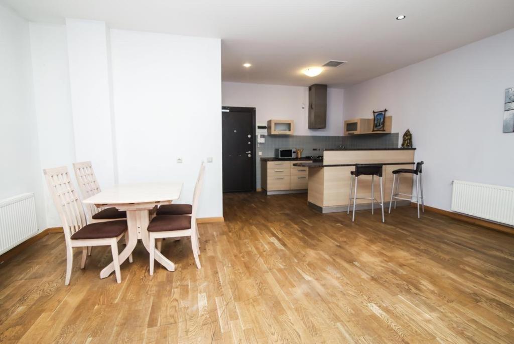 Bc Apartments Tiflis Dış mekan fotoğraf